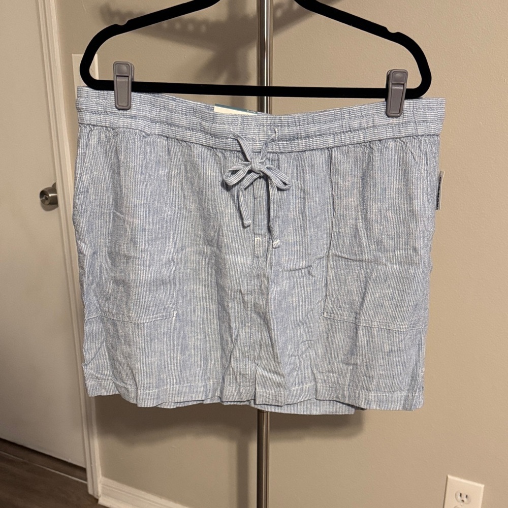 Old Navy Light Blue Striped Circle Skirt